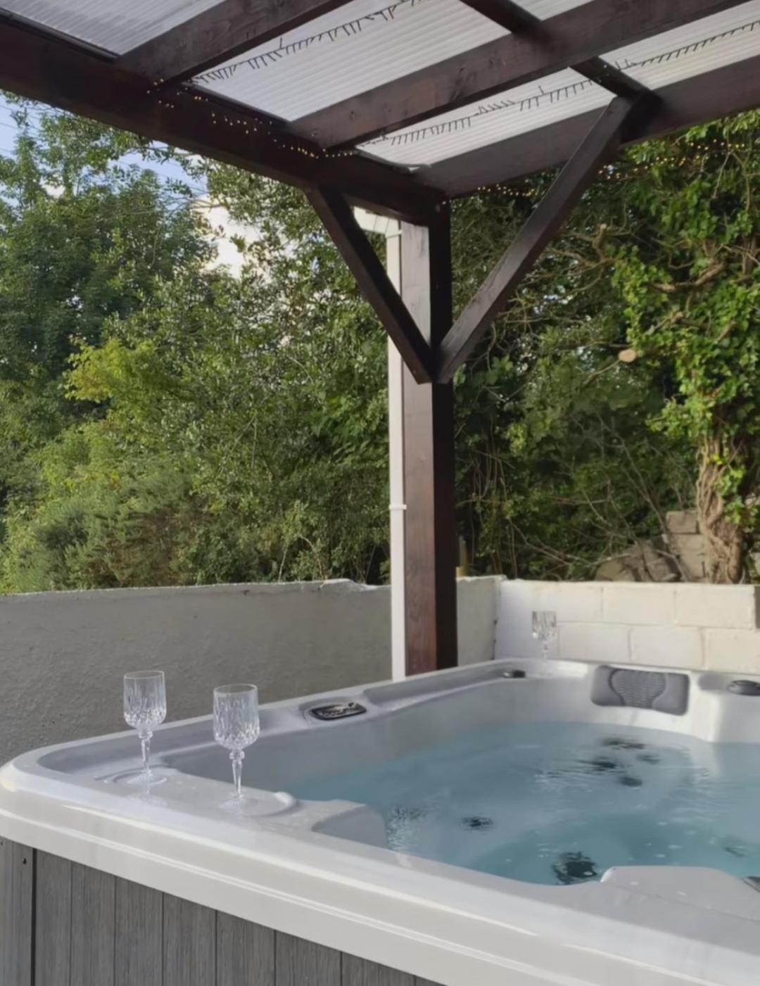 Annie'S House With Thermal Health Spa 莫维尔 外观 照片